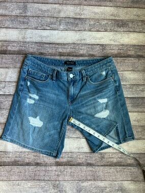 White House Black Market Denim Girlfriend Shorts Size 6